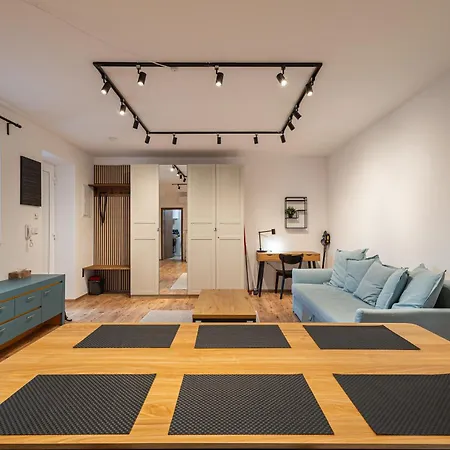 Pod Kopeckem Apartman *